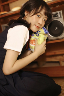 砸钱宝马女